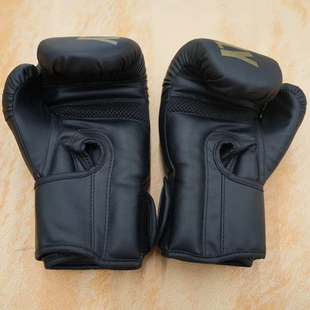 INVINC Quality Gym Sports Training Gloves Durable Custom Logo Boxing MMA Gloves for Adults Hand Protection 6oz 16oz Waterproof