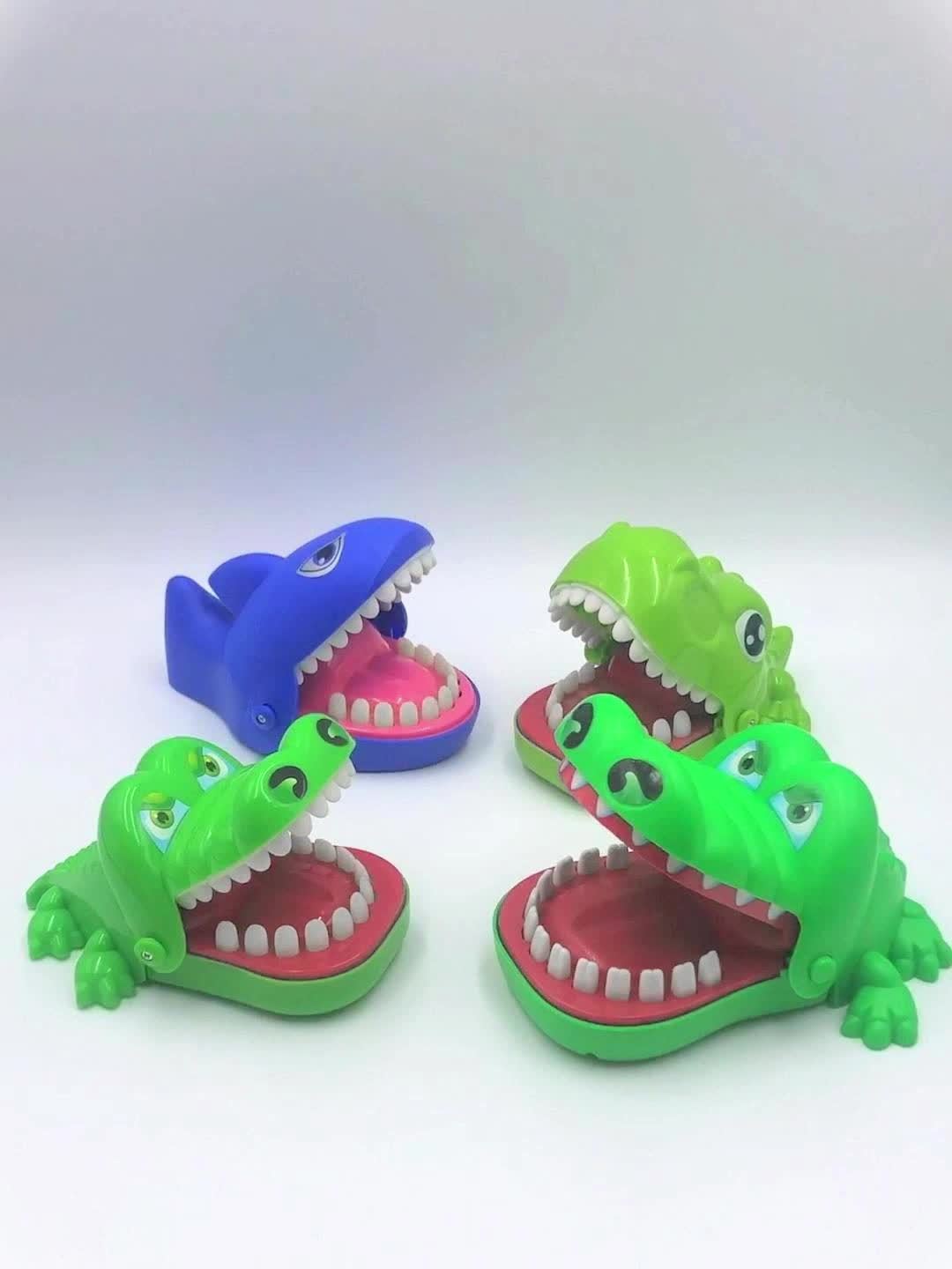Crocodile Biting Fingers, Crocodile Teething Interactive Small Game Biting Hand Toys, Children Tricky Man Props, Party Favors Christmas Gifts