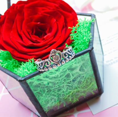 The crown was set with a diamond ring