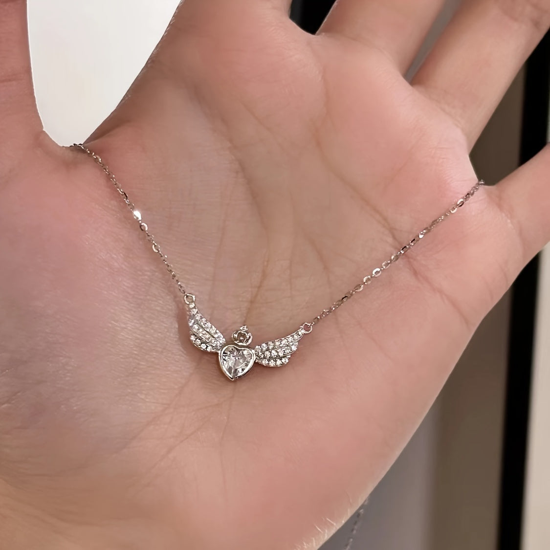 Elegant Angel Wings With Synthetic Gem Heart Pendant Necklace, Simple Style Crown Decor Ladies Fashion Jewelry