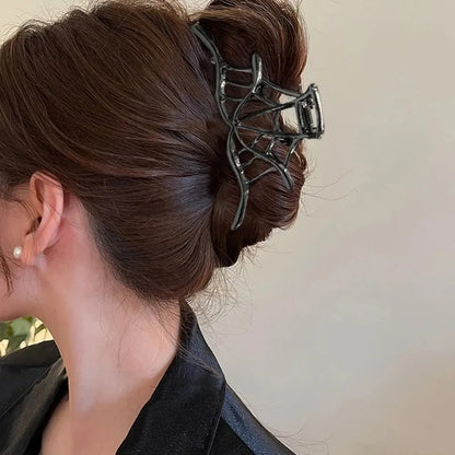 New 2024 Halloween Spider Web Hair Claw Clips For Women Jewelry Accessories Black Silvery Golden Large Metal Barrette Party Headwear