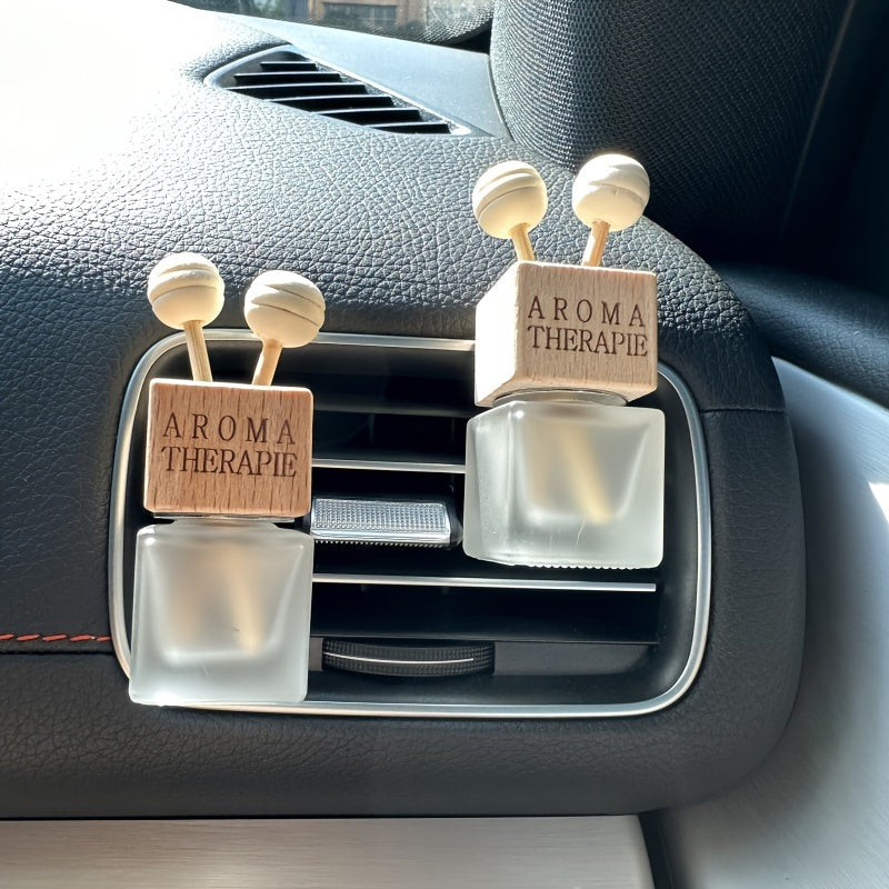 2pcs Car Air Outlet Perfume Bottle Clip Car Interior Accessories Women