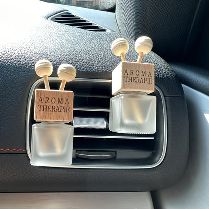 2pcs Car Air Outlet Perfume Bottle Clip Car Interior Accessories Women