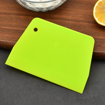 1Pc Flexible Plastic Dough Scraper - Multipurpose Kitchen Pastry Cutter & Bread Slicer